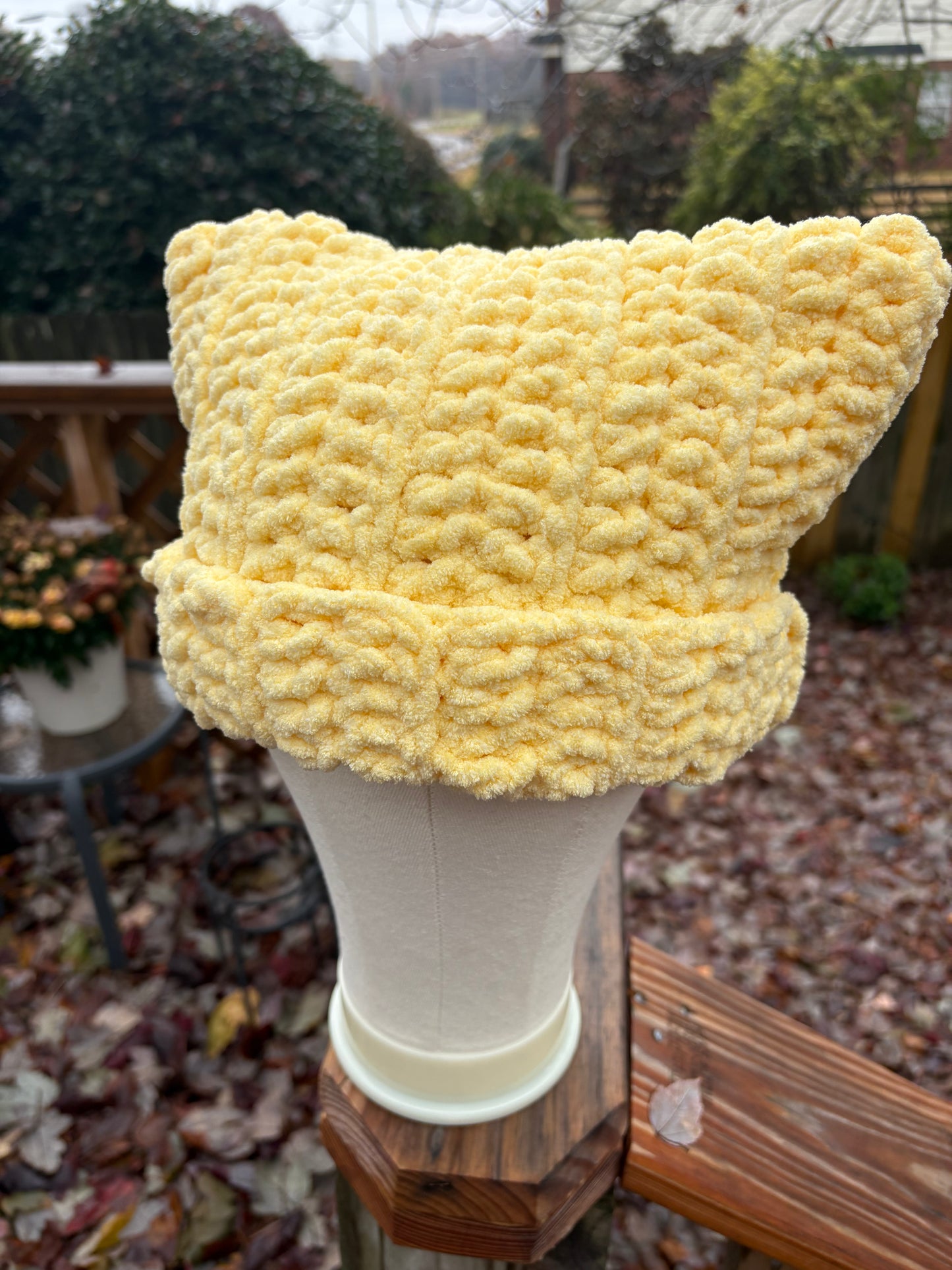 Sunshine Chunky Ripple Cat Ear Beanie